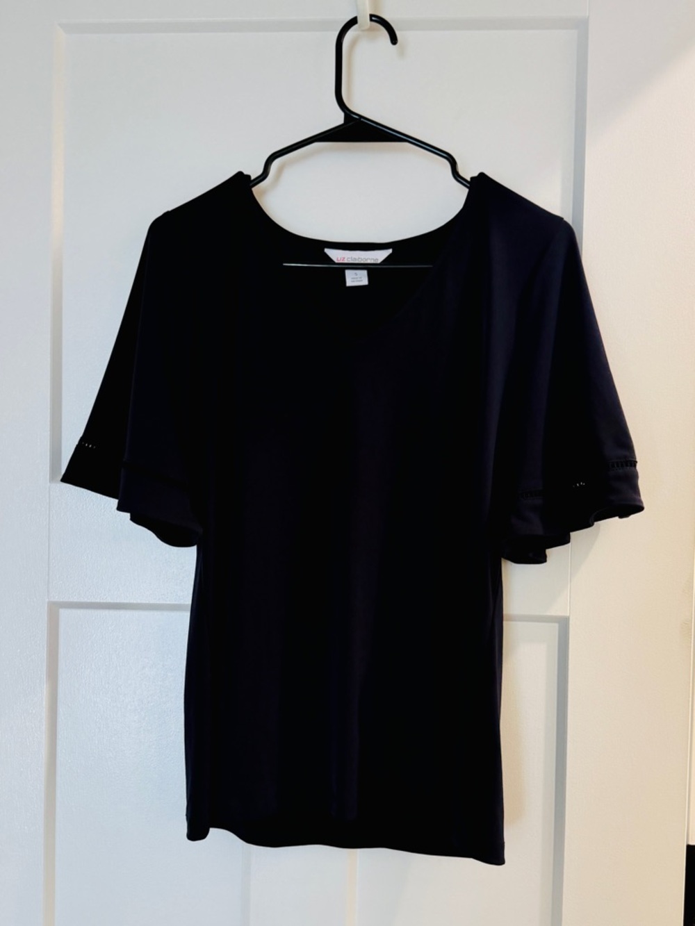 Liz Claiborne Black Flutter Sleeve Tee